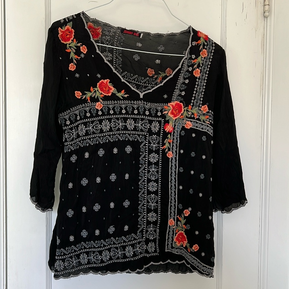 Johnny Was Bennett Top Blouse PS Black Embroidered Roses